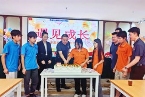 我校开展学生集体生日会活动，温馨陪伴学子快乐成长！