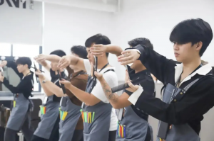 新学期，新挑战，新自我！在学习中蜕变，在励志中成长！